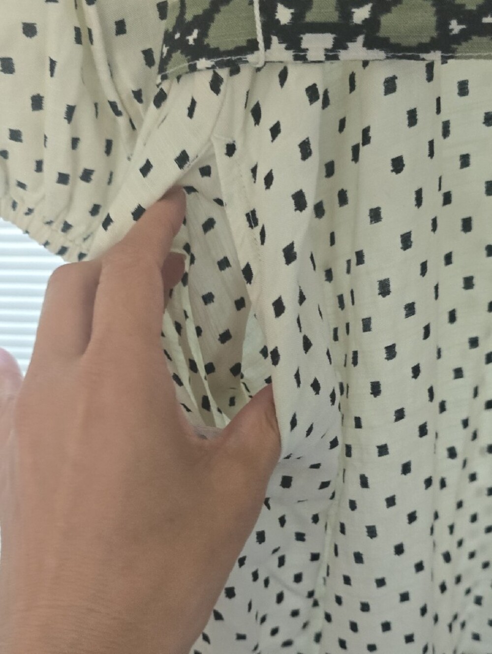 Knox Rose White Dress with Black Dot Print and Trim - Picture 8 of 12
